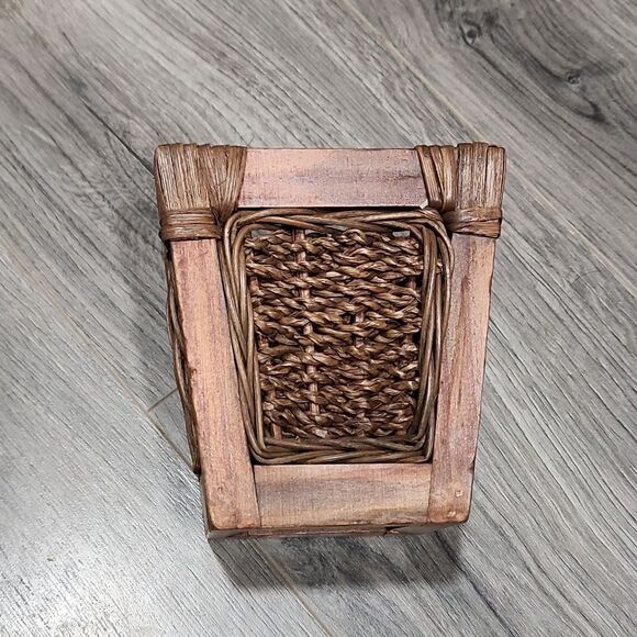 GUC Wooden & Woven Wicker Small Basket Box - Picture 3 of 6
